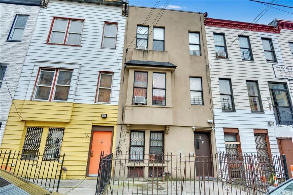 522 148th Street - Photo 1