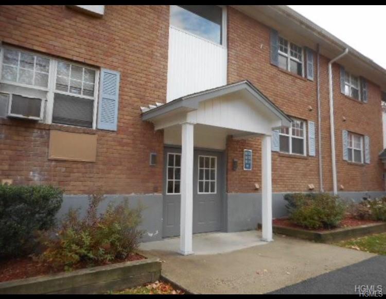 2203 Barclay Manor - Photo 1