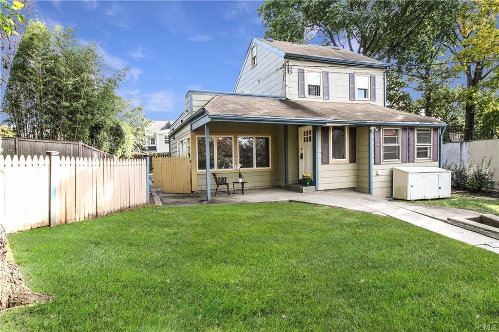 328 Stanley Avenue - Photo 1