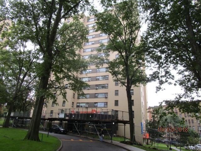 7 Fordham Hill Oval - Photo 1