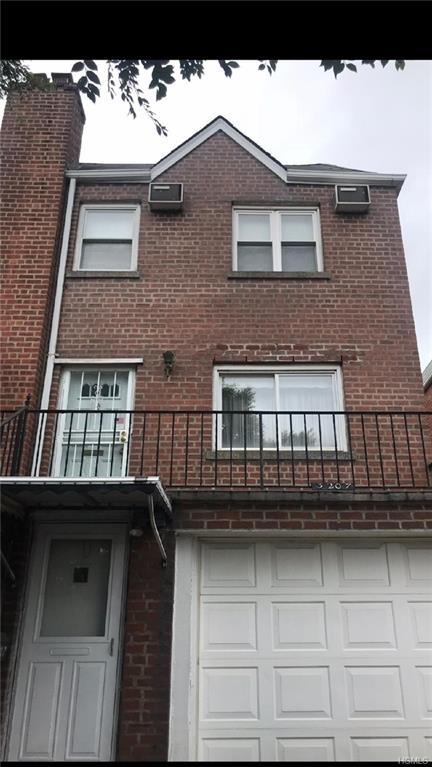 3207 Bruckner Boulevard - Photo 1