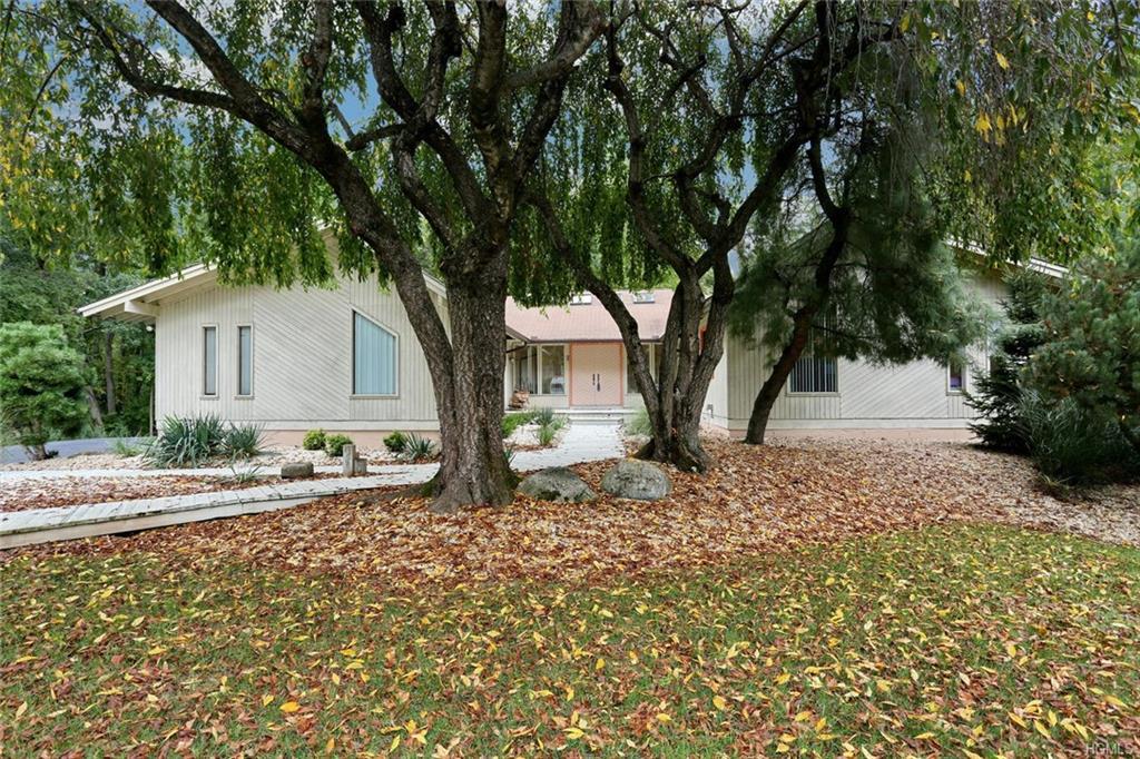 8 Turnberry Court - Photo 1