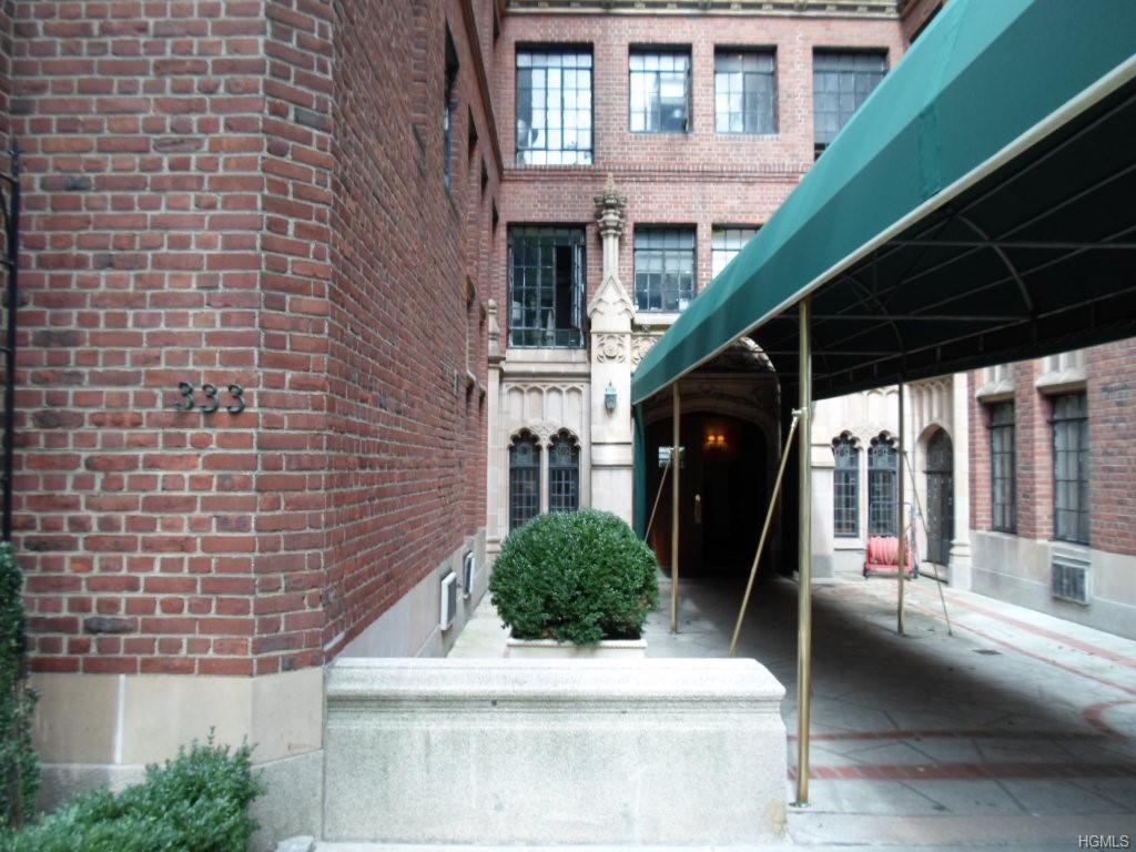 333 43rd Street - Photo 1