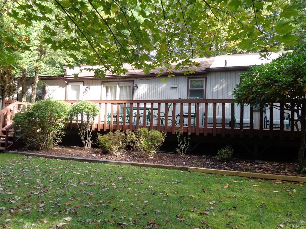 4 Oxford Lane - Photo 1
