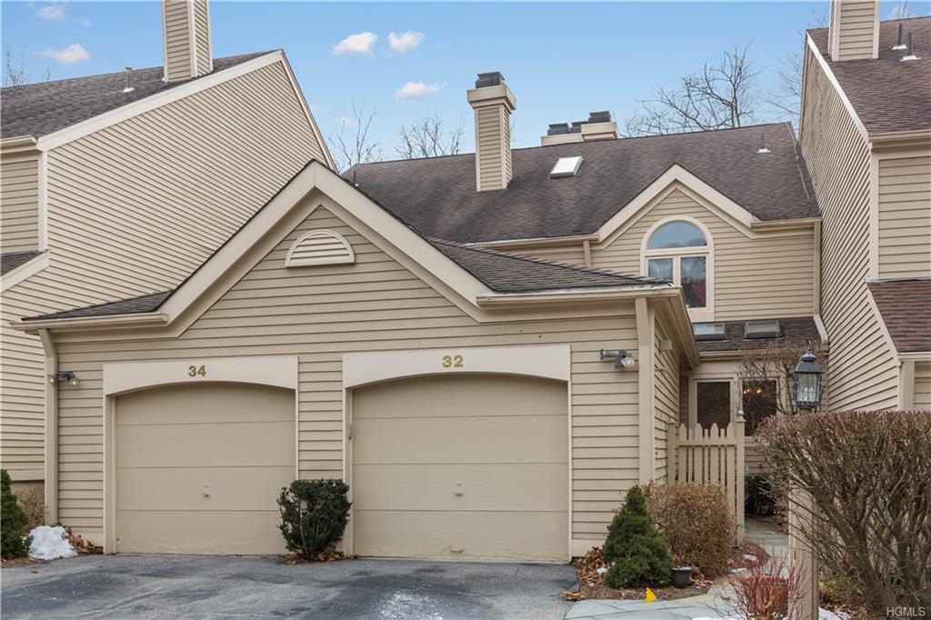32 Ledgecrest Road - Photo 1