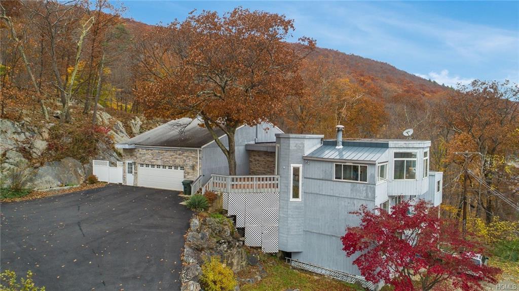 21 Hemlock Hill - Photo 1