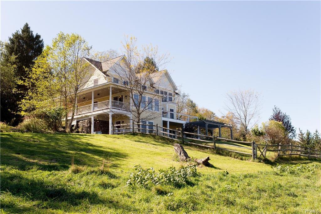 327 Muthig Road - Photo 1