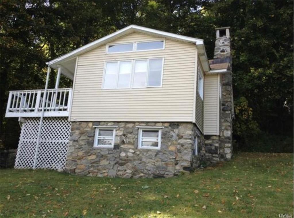 4 Hickory Road - Photo 1