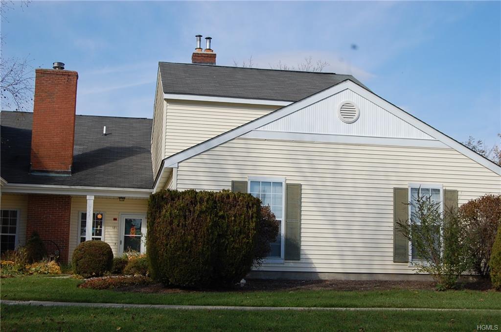 121 Villagegreen Court - Photo 1
