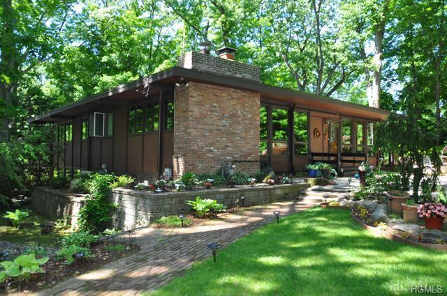 46 Eastern Drive - Photo 1