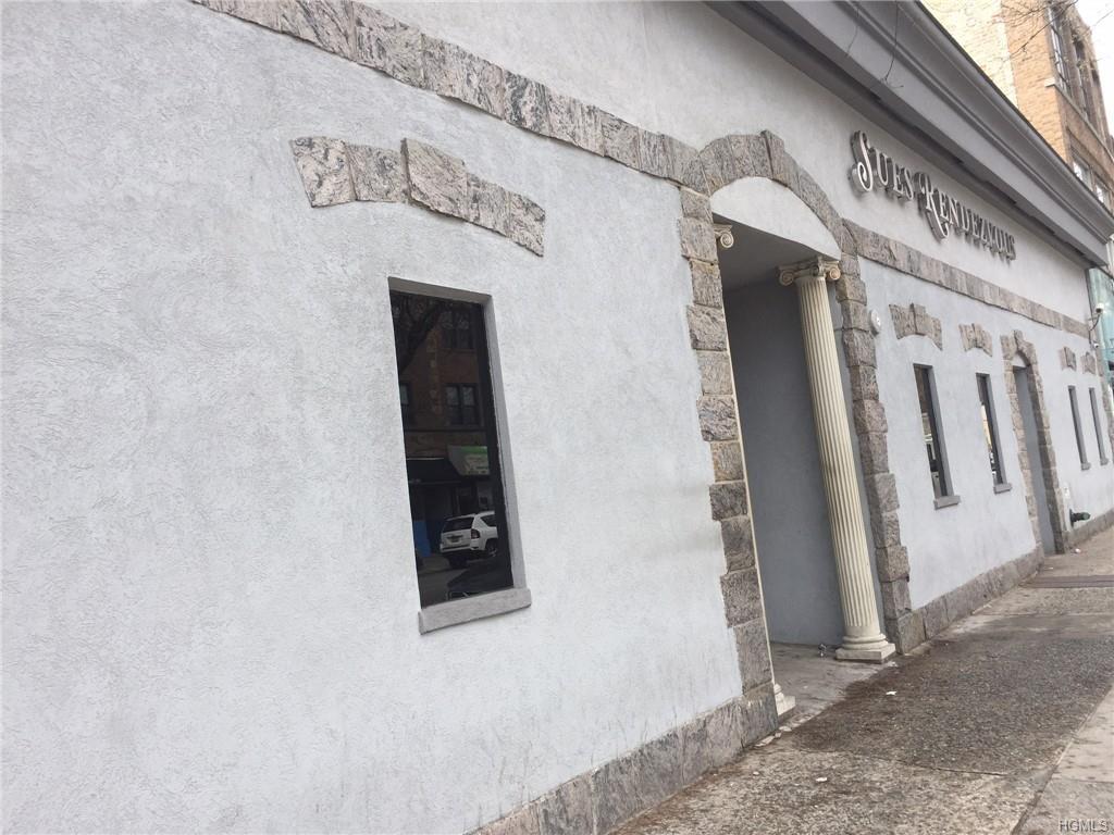 90-94 Gramatan Avenue - Photo 1