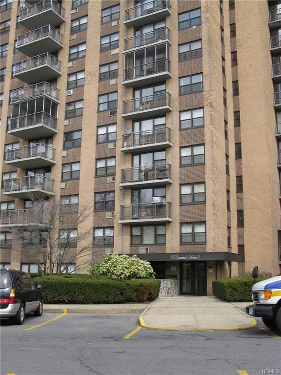 155 Ferris Avenue - Photo 1