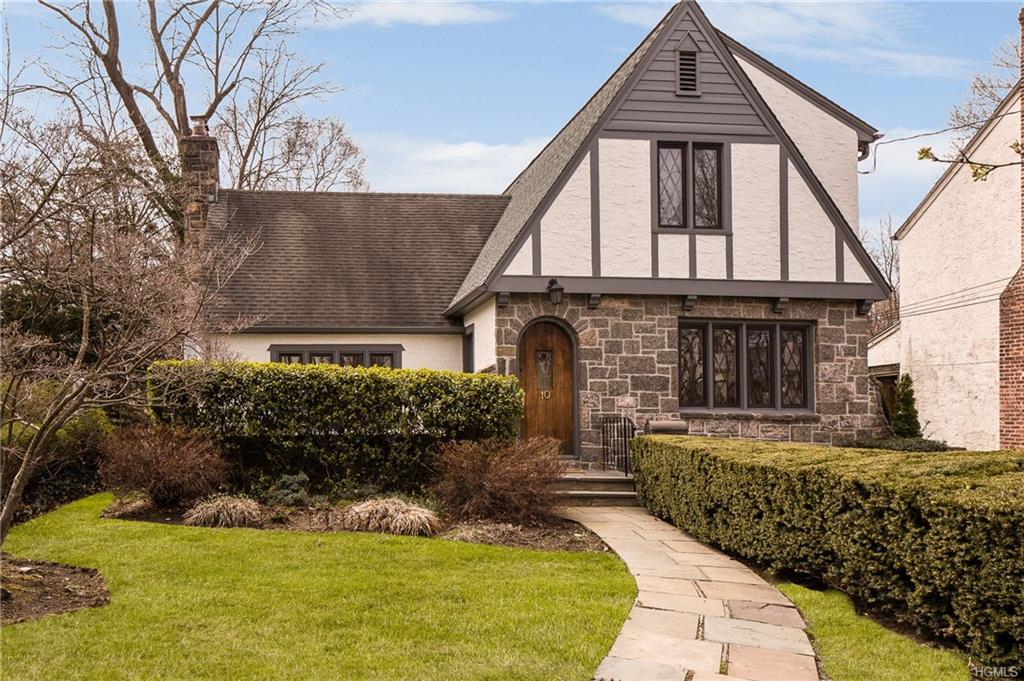 10 Huntwood Place - Photo 1