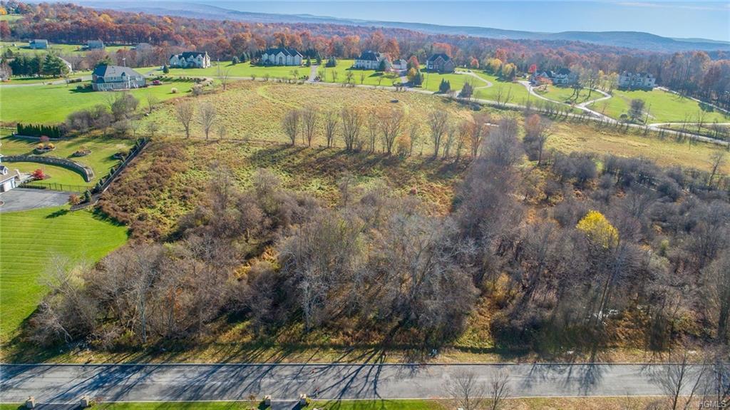 15 White Tail Drive - Photo 1