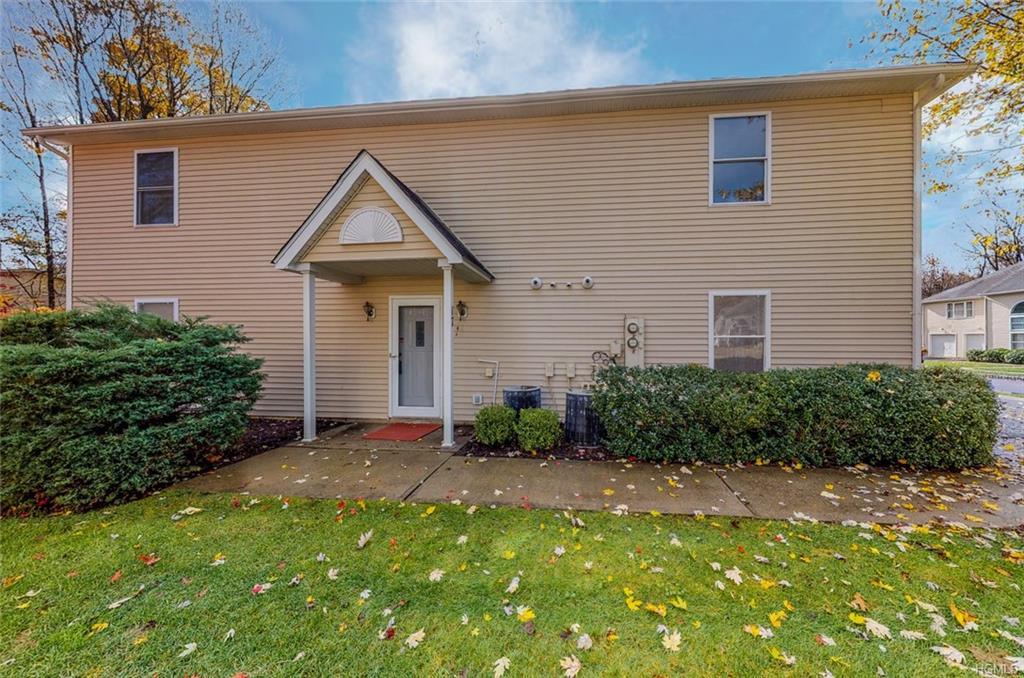 17 Village Cove - Photo 1