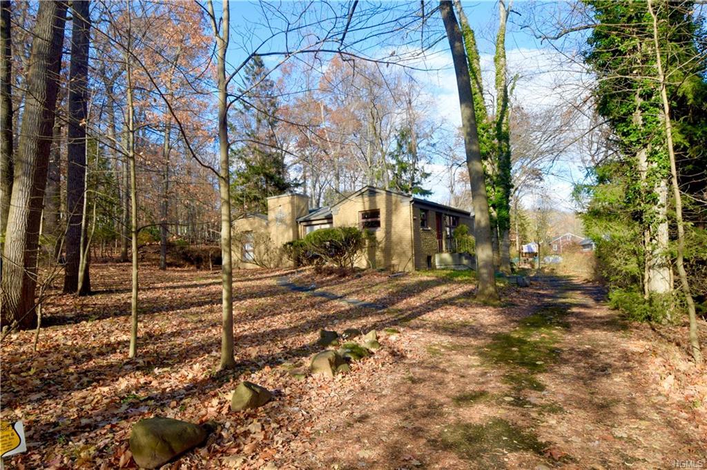 202 Old Mountain Road - Photo 1