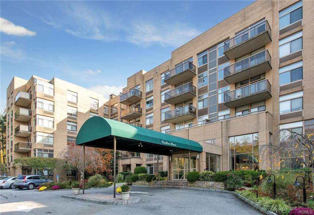 35 Chatsworth Avenue - Photo 1