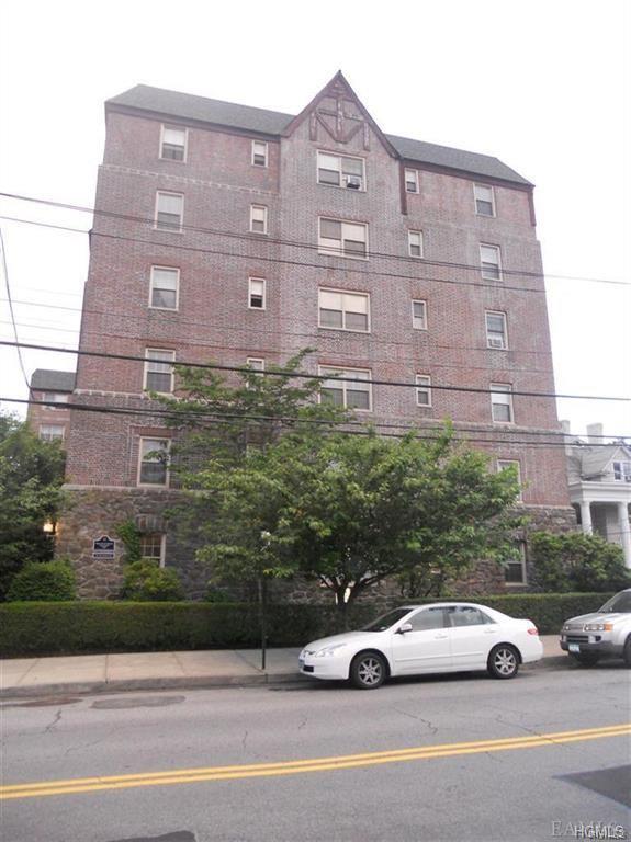 151 Centre Avenue - Photo 1