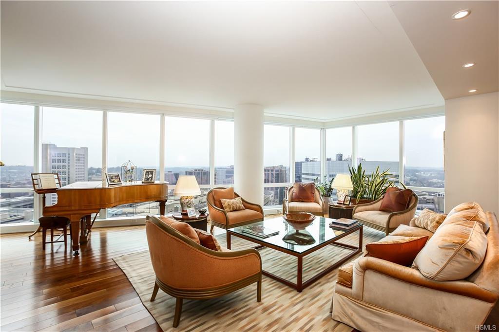 1 Renaissance Square - Photo 1