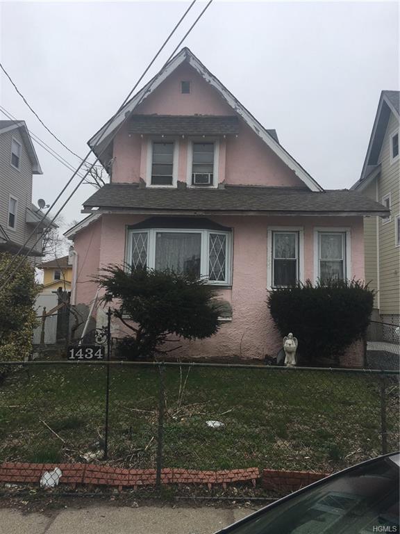 1434 Gipson Street - Photo 1