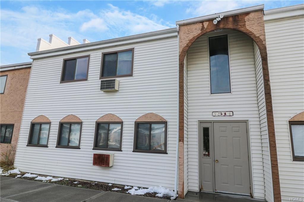 31 Scarborough Lane - Photo 1