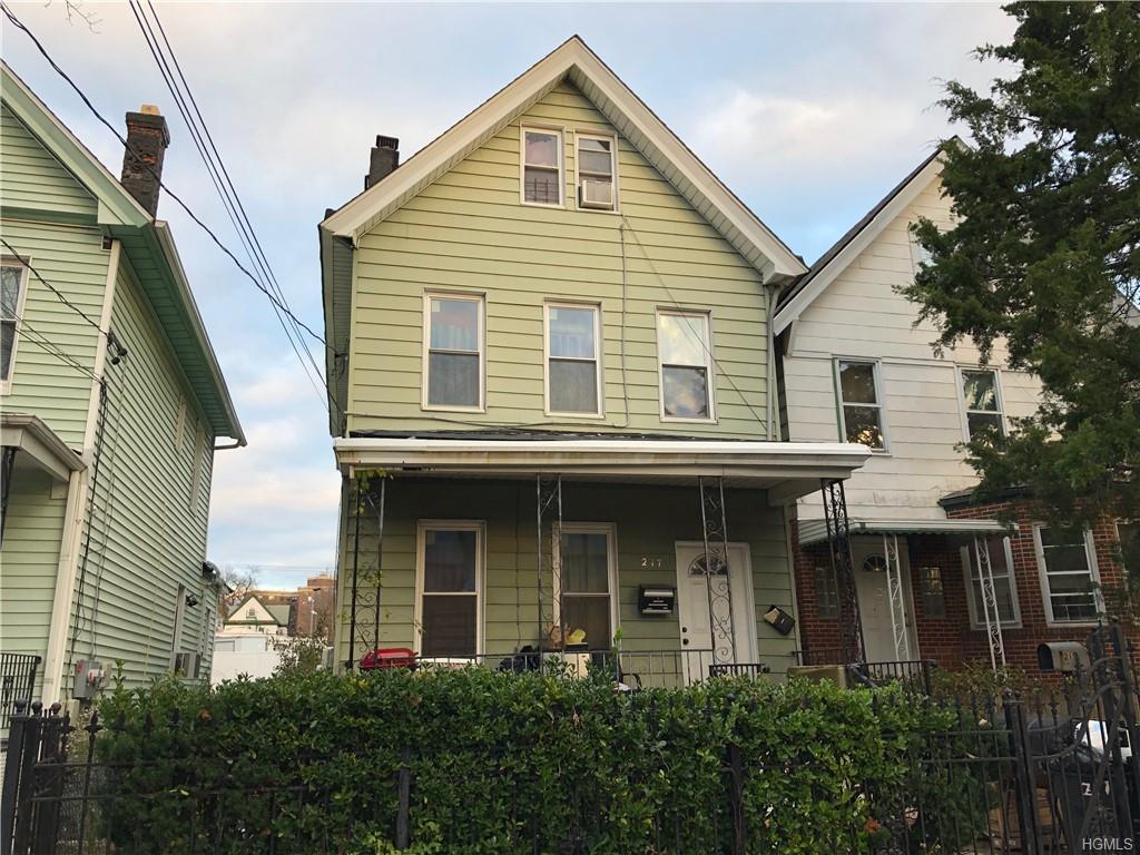 217 12th Avenue - Photo 1