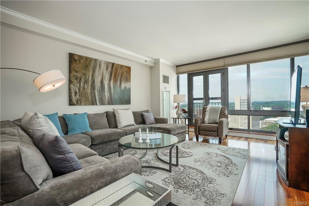 10 City Place - Photo 1