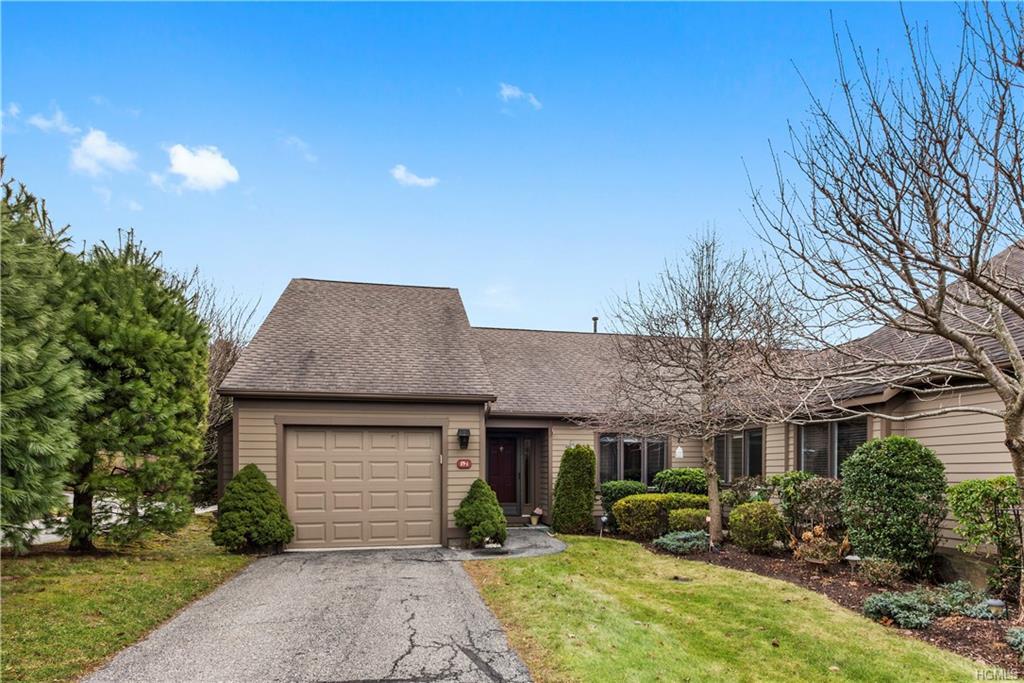 879 Heritage Hills - Photo 1