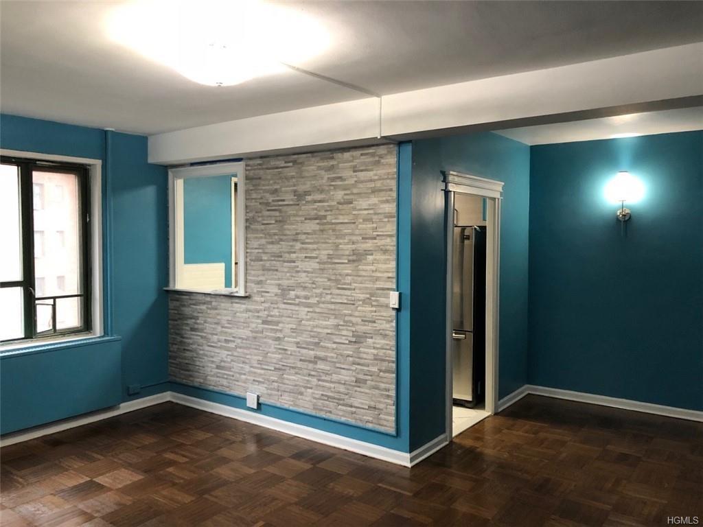 1590 Metropolitan Avenue - Photo 1