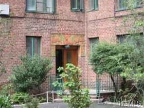 2090 Tremont Avenue - Photo 1