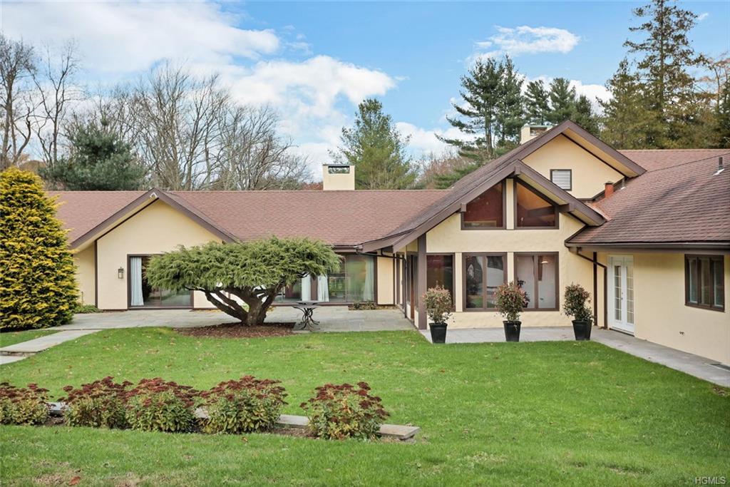642 Lake Avenue - Photo 1
