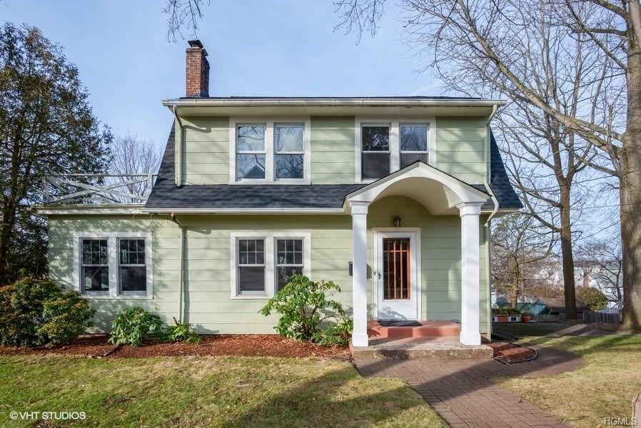 1 Forest Avenue - Photo 1