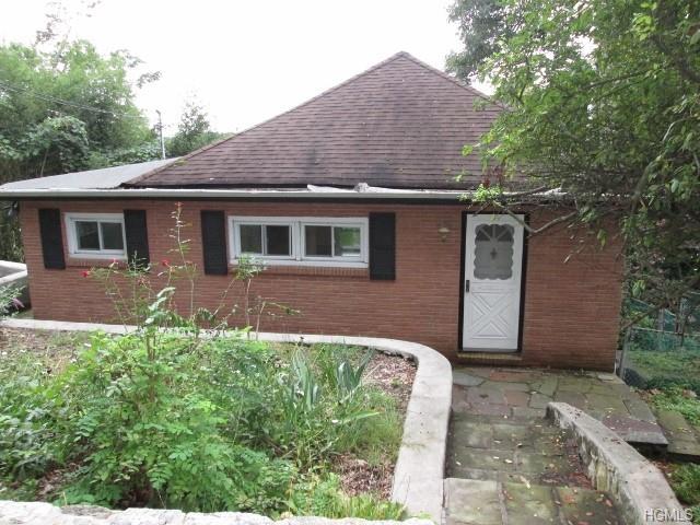 3443 Lakeside Drive - Photo 1