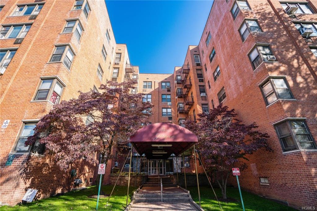 555 Bronx River Road - Photo 1