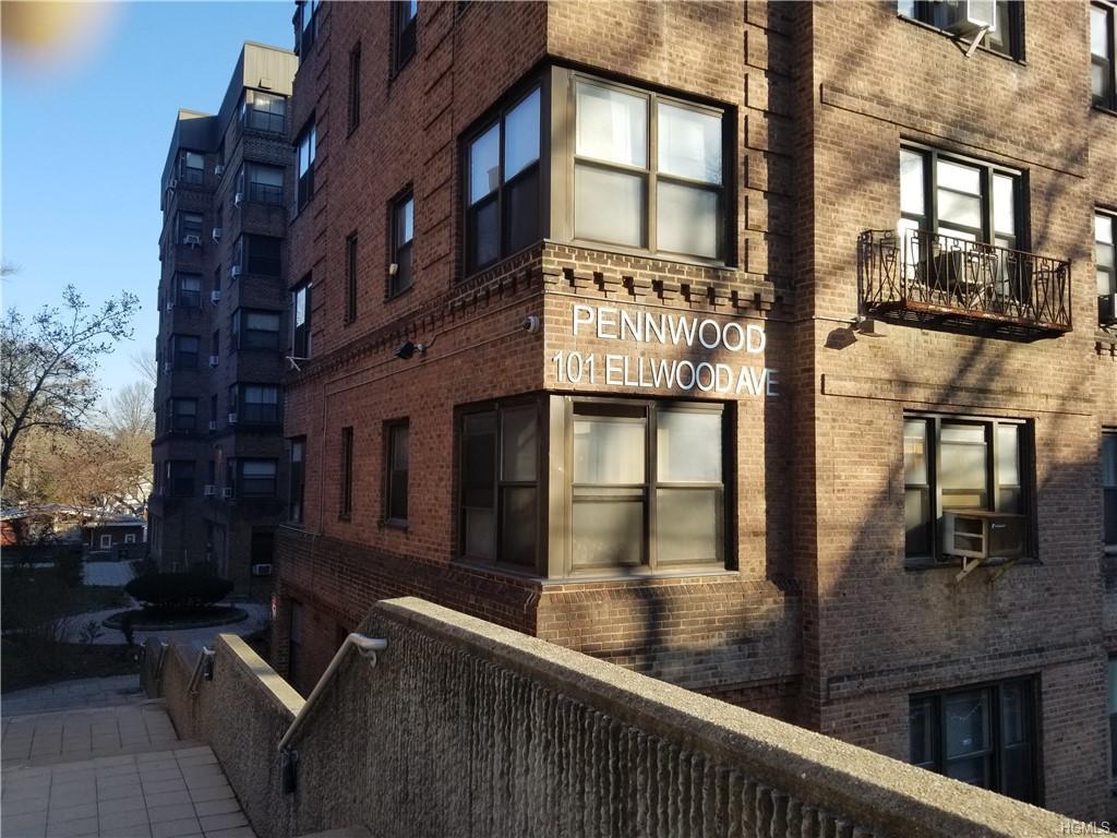 101 Ellwood Avenue - Photo 1