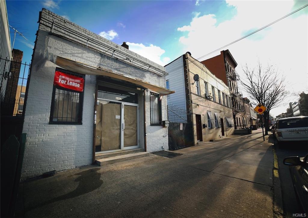 2462 Arthur Avenue - Photo 1