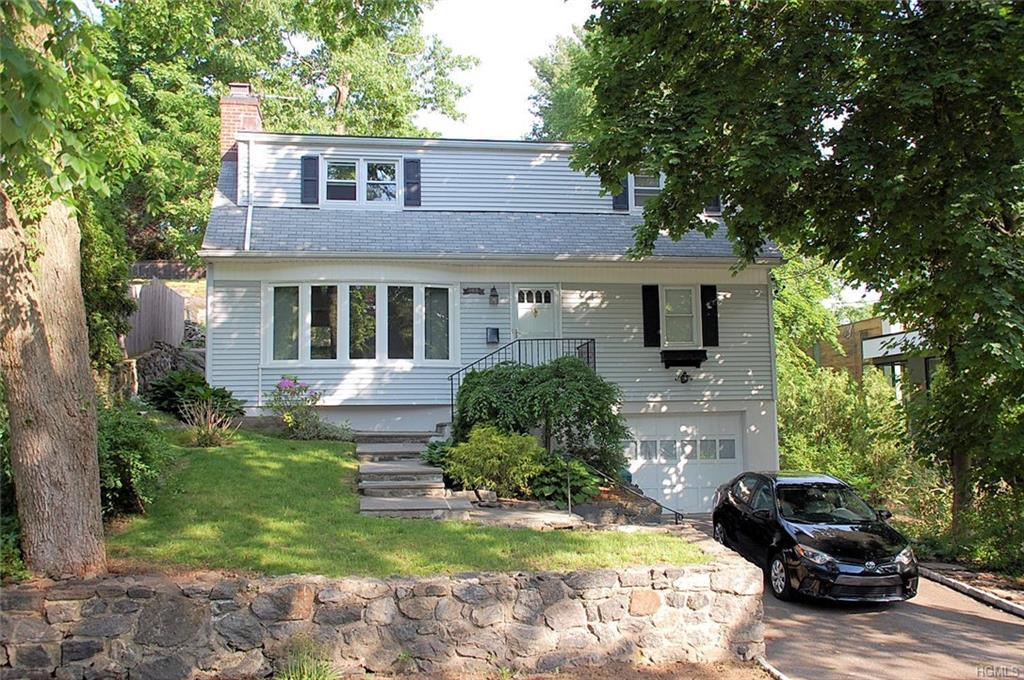 103 Colonial Avenue - Photo 1