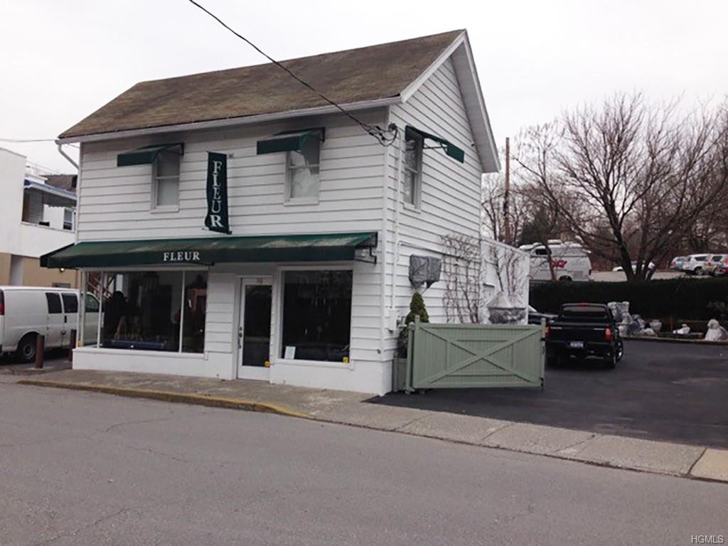 10 Dakin Avenue - Photo 1