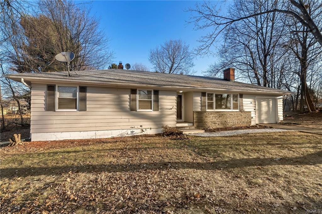 111 Macghee Road - Photo 1