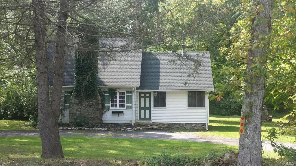 384 Lakeshore Drive - Photo 1