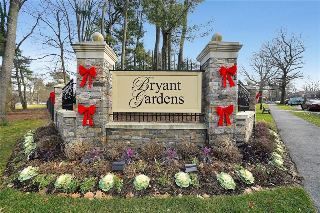 8 Bryant Crescent - Photo 1