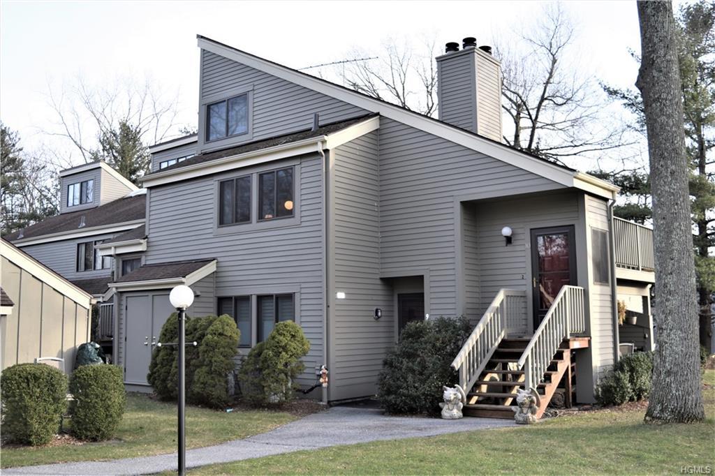 10 Oakridge Drive - Photo 1