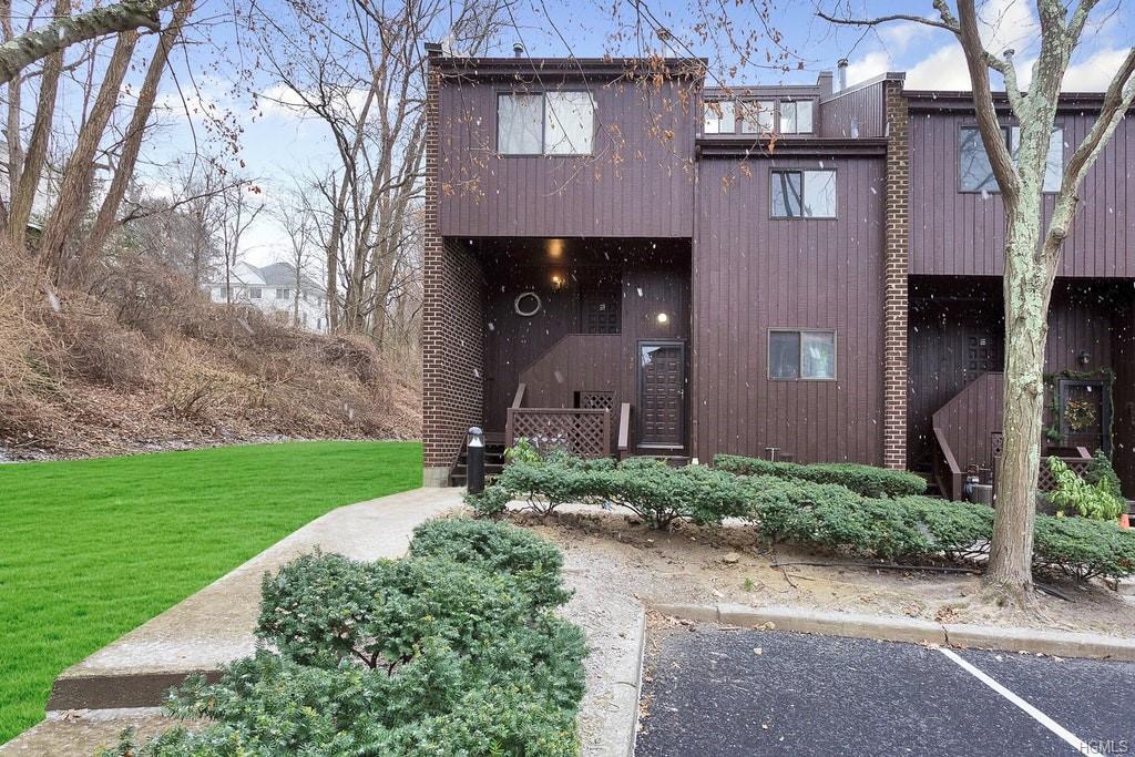 379 Greeley Avenue - Photo 1