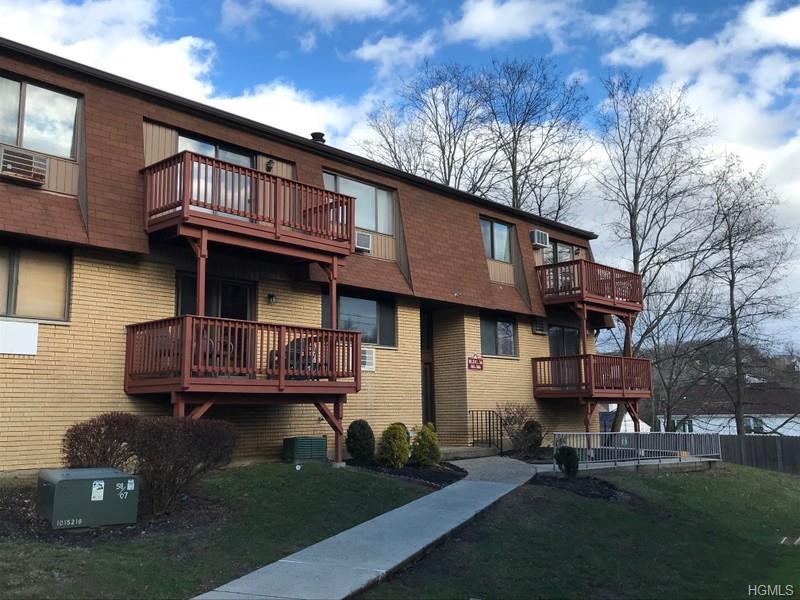 364 Richard Court - Photo 1