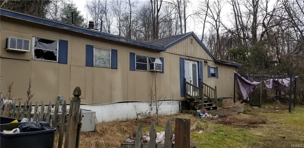 8 Mann Lane - Photo 1