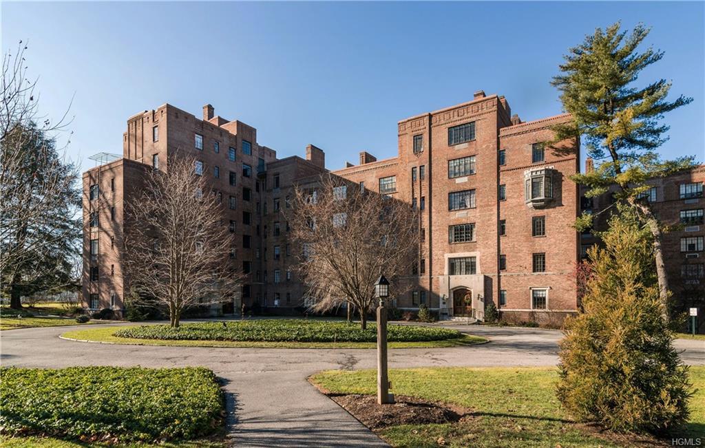 100 Ardsley Avenue - Photo 1