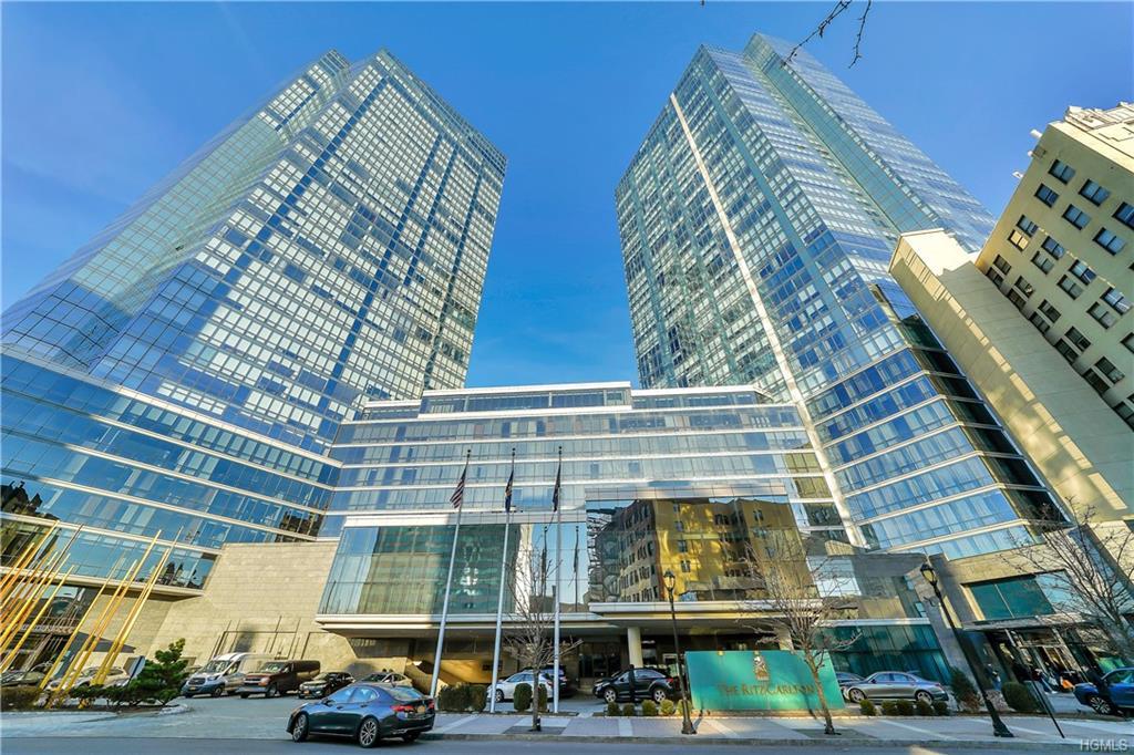 1 Renaissance Square - Photo 1