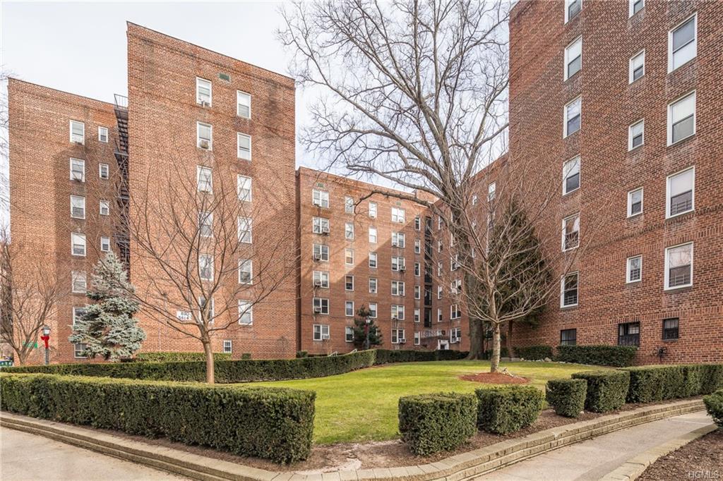 5620 Netherland Avenue - Photo 1