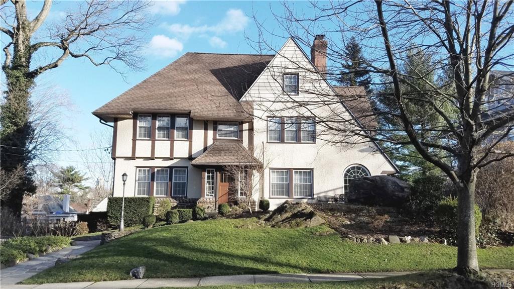 66 Clifford Avenue - Photo 1