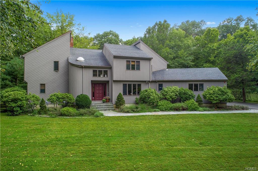 24 Waterbury Way - Photo 1